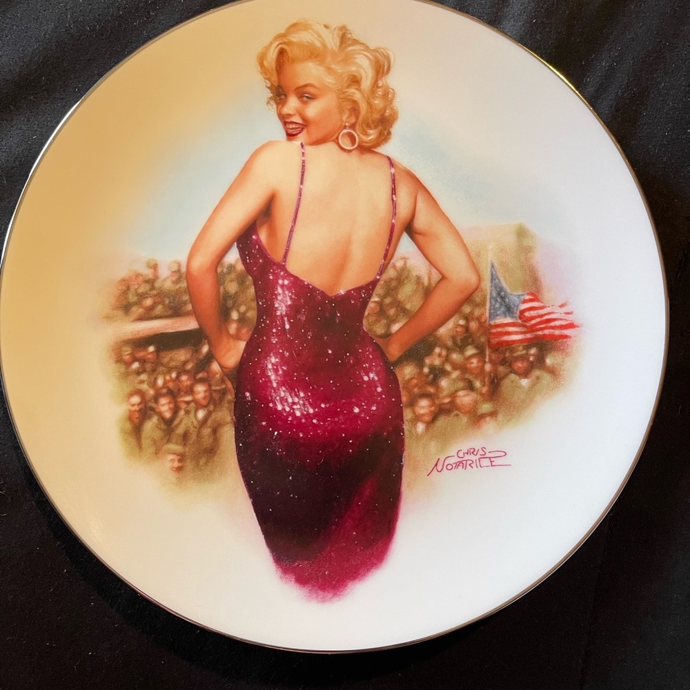 Marilyn Monroe 1980s collection plate.